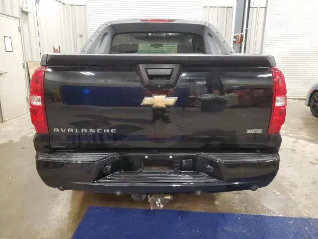 2011 CHEVROLET AVALANCHE LT  