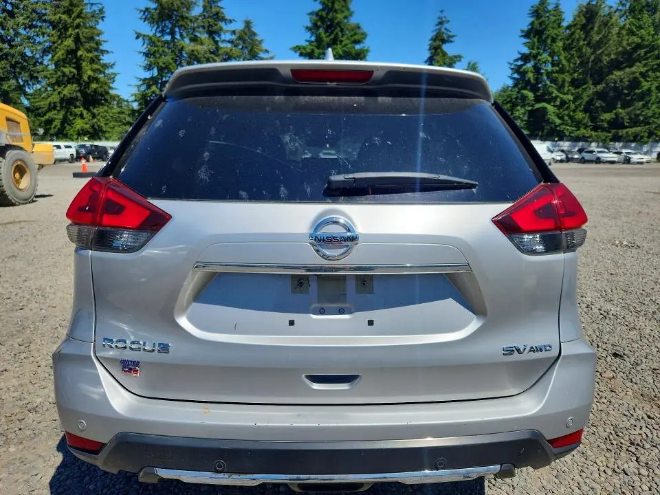 2020 NISSAN ROGUE SV  