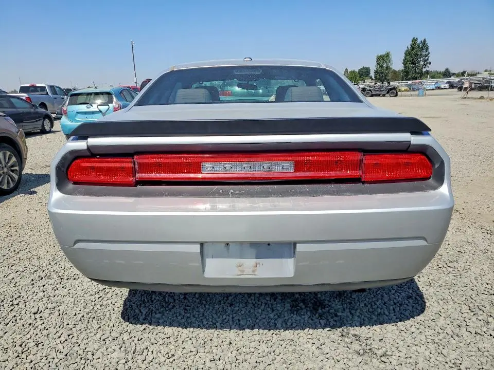 2010 DODGE CHALLENGER SE  