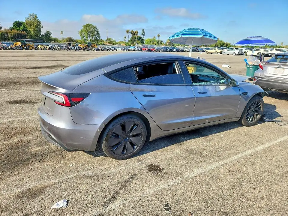2025 TESLA MODEL 3   