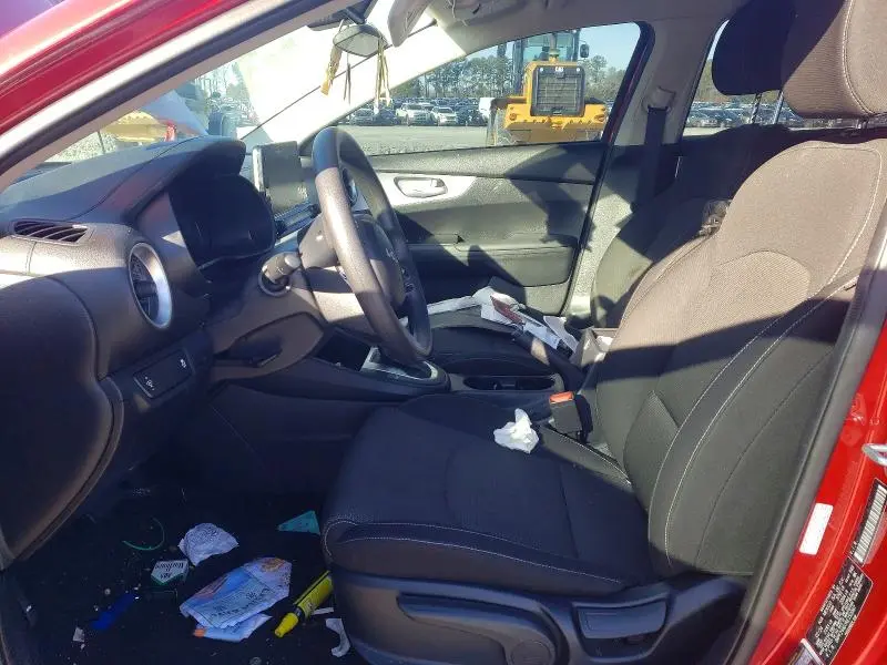 2024 KIA FORTE LX  