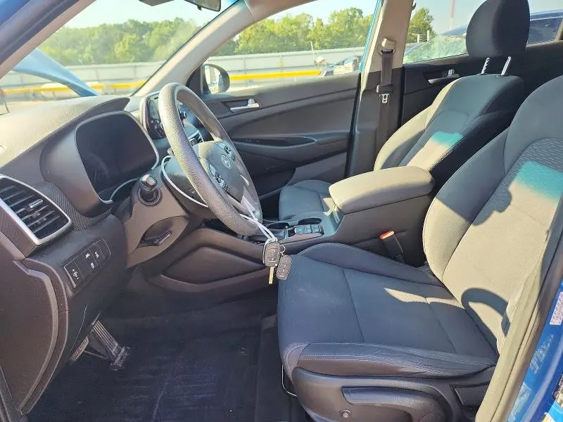 2021 HYUNDAI TUCSON SE  