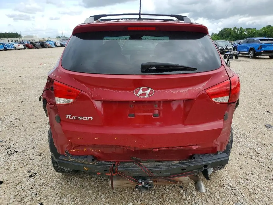 2015 HYUNDAI TUCSON SE  
