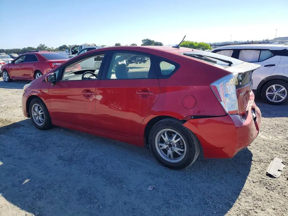 2010 TOYOTA PRIUS III  