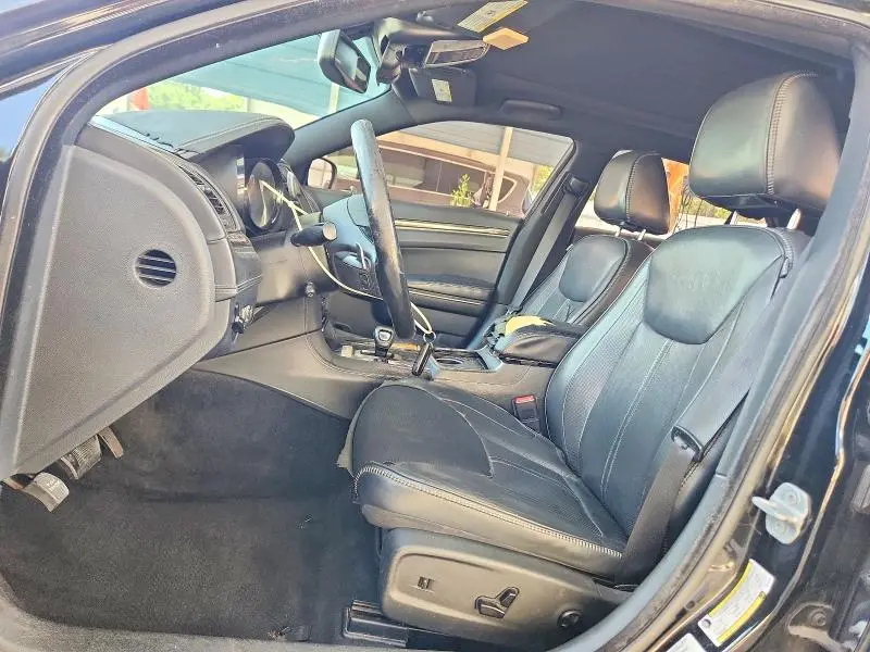 2013 CHRYSLER 300C VARVATOS  