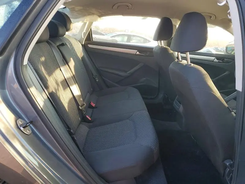 2014 VOLKSWAGEN PASSAT S  
