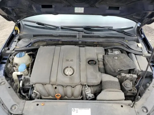 2012 VOLKSWAGEN JETTA SE  
