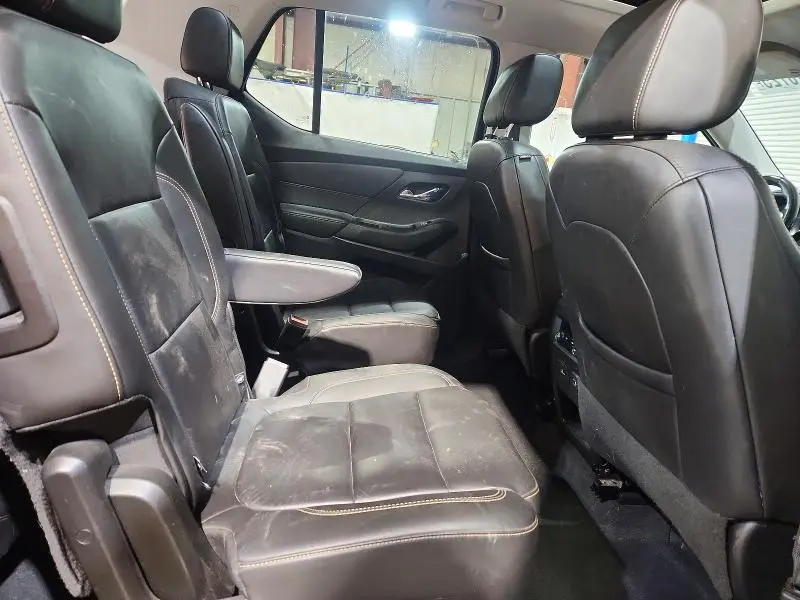 2020 CHEVROLET TRAVERSE LT  