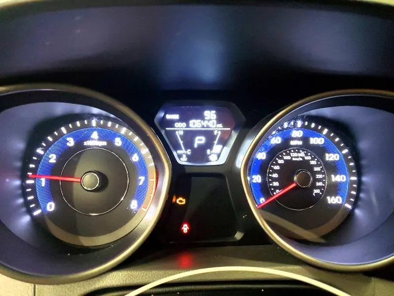 2013 HYUNDAI ELANTRA GLS  