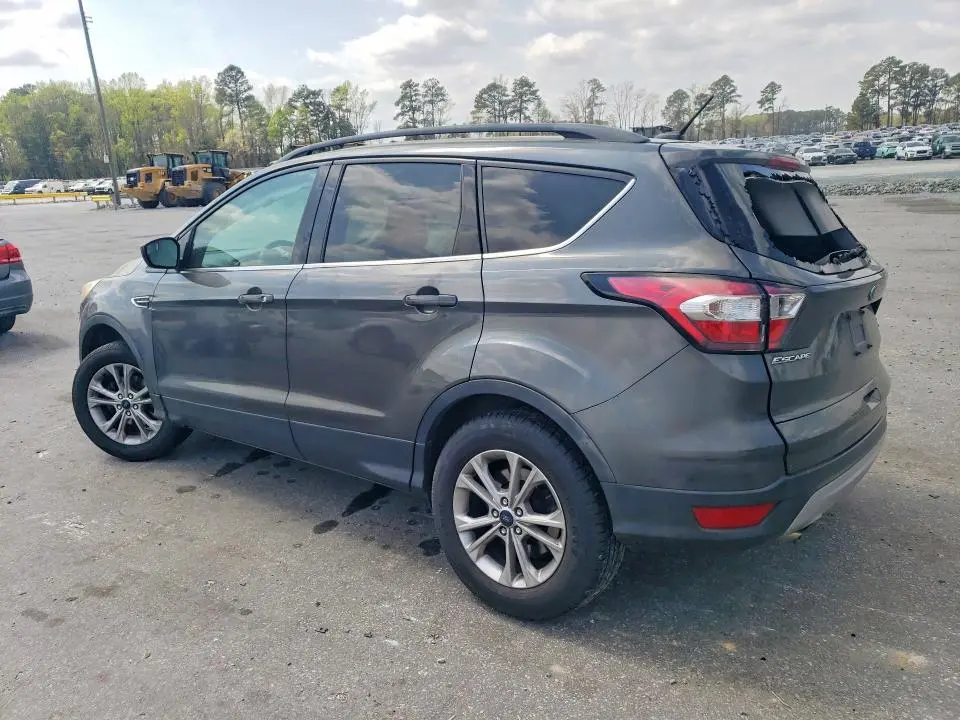 2018 FORD ESCAPE SE  