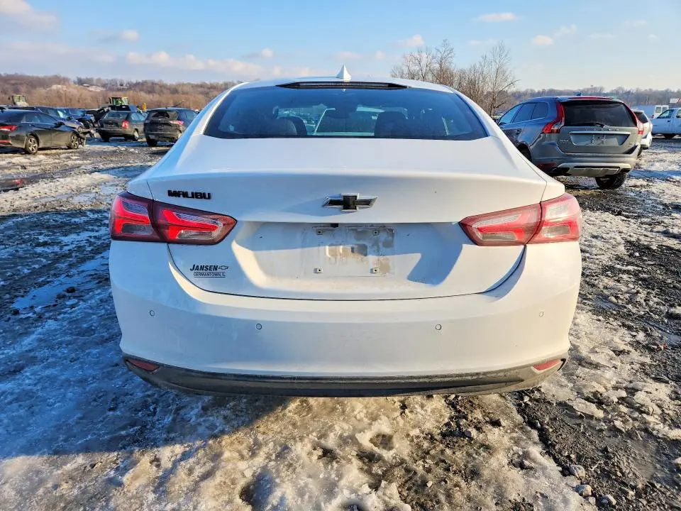 2022 CHEVROLET MALIBU LT  