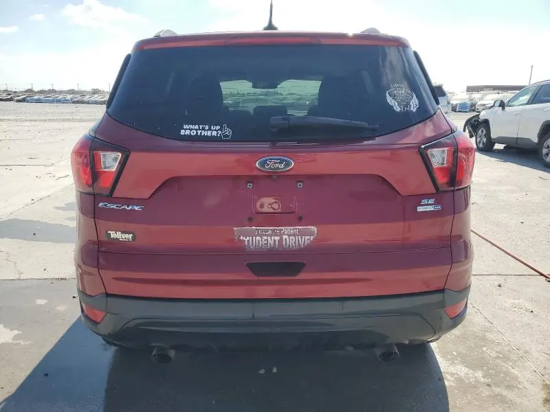 2019 FORD ESCAPE SE  