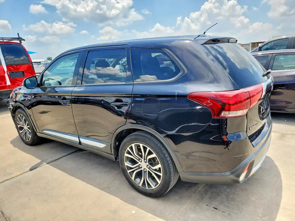 2016 MITSUBISHI OUTLANDER SE  