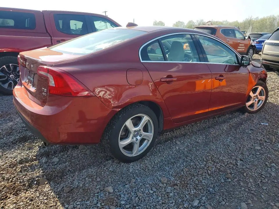 2013 VOLVO S60 T5  
