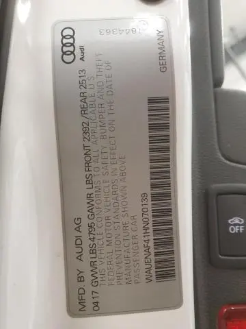 2017 AUDI A4 PREMIUM PLUS  