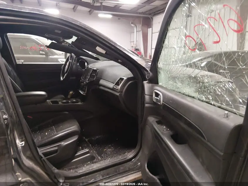 2021 JEEP GRAND CHEROKEE LAREDO X 4X4