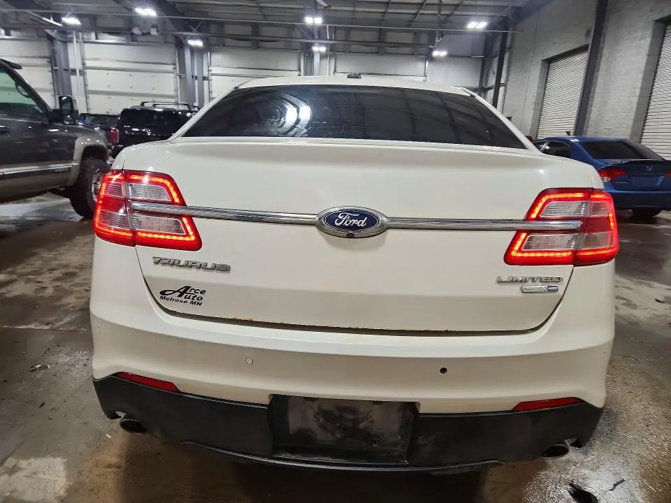 2015 FORD TAURUS LIMITED  