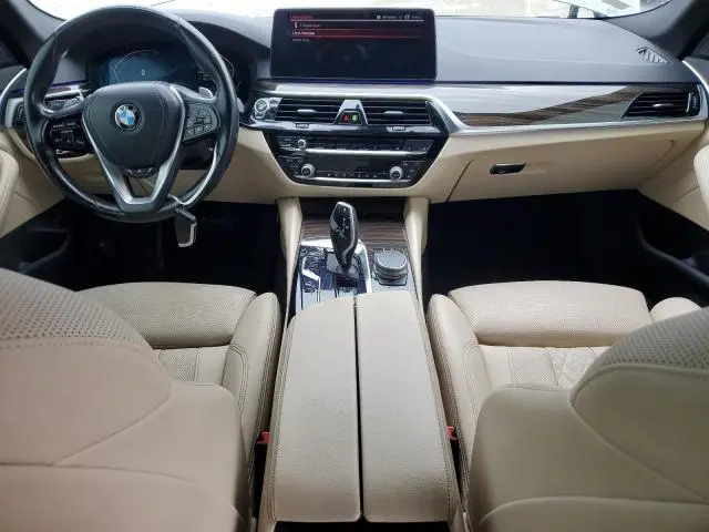 2021 BMW 530 XI  