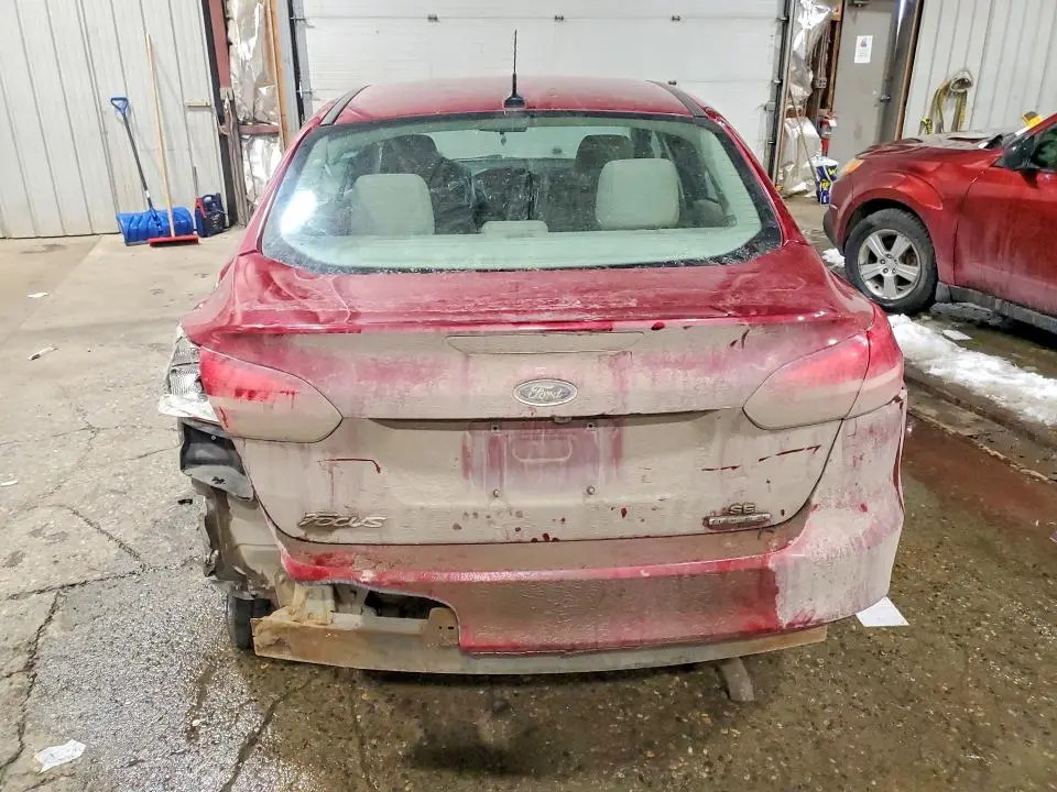 2015 FORD FOCUS SE  