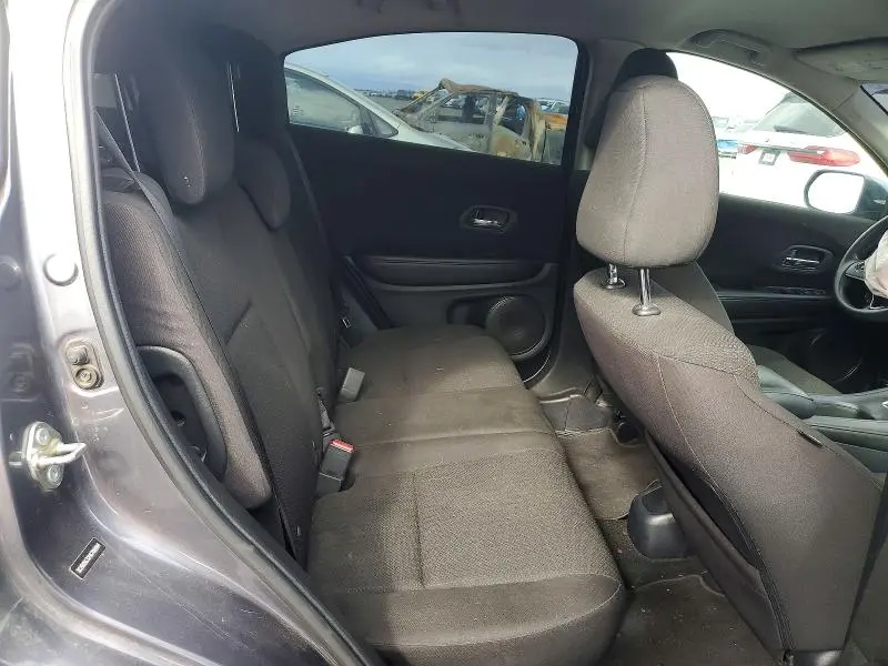 2017 HONDA HR-V LX  