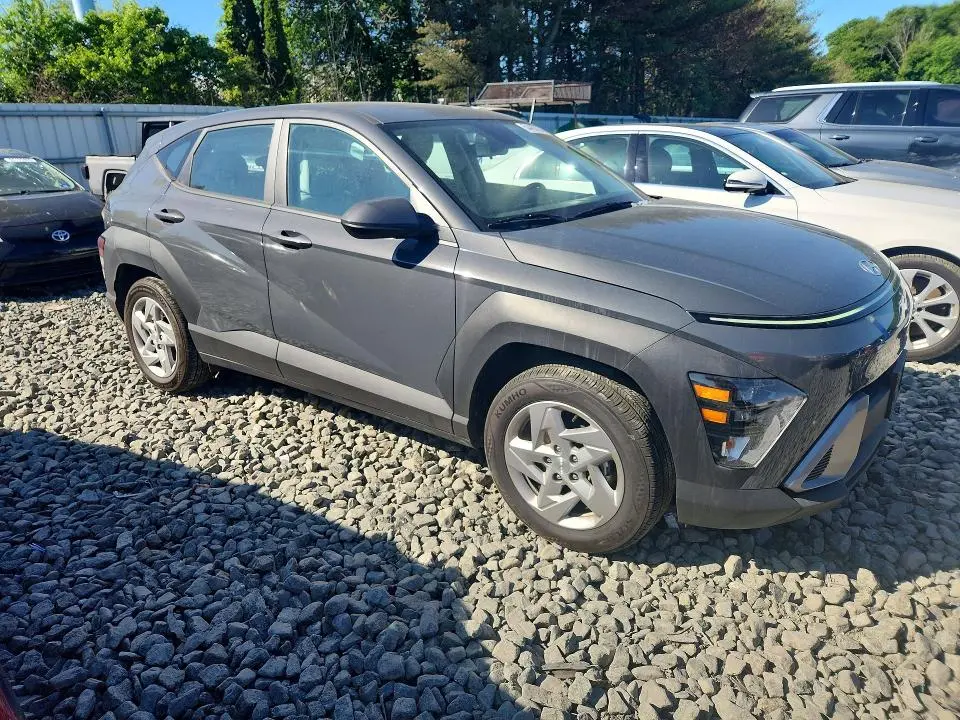 2025 HYUNDAI KONA SE  