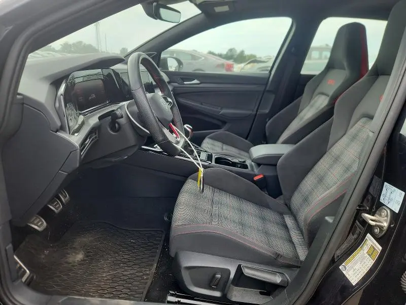 2023 VOLKSWAGEN GTI SE  