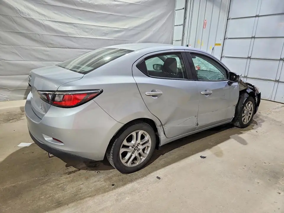 2017 TOYOTA YARIS IA BASE  