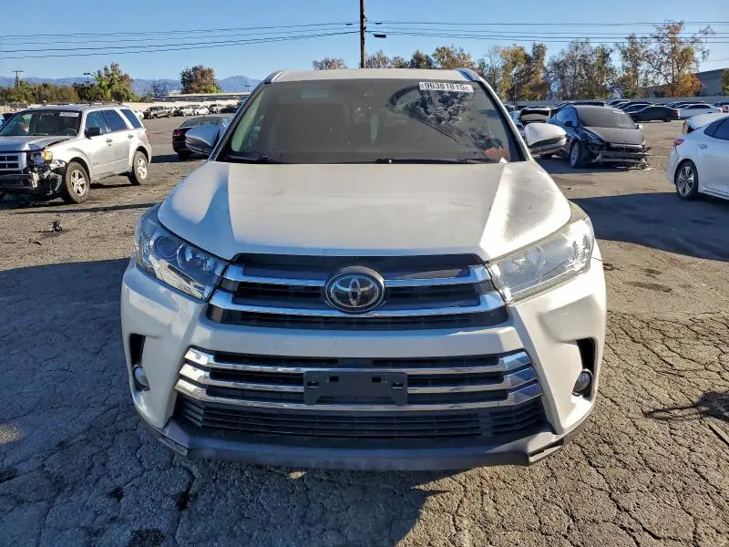 2017 TOYOTA HIGHLANDER LIMITED  