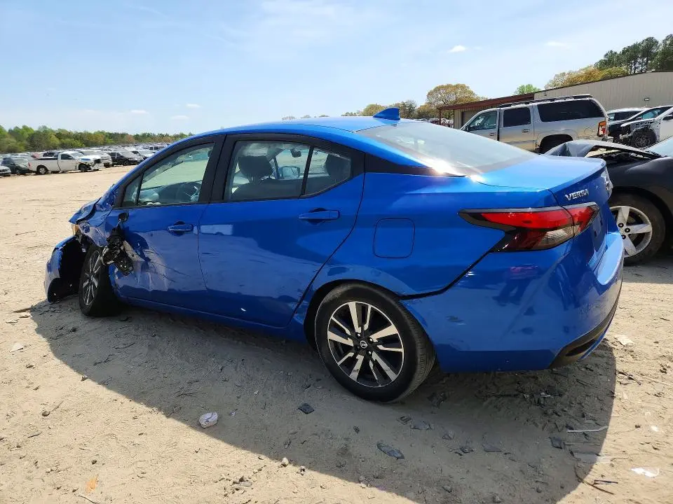 2021 NISSAN VERSA SV  