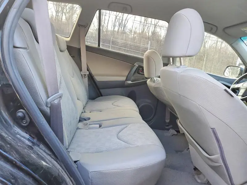 2010 TOYOTA RAV4 BASE  