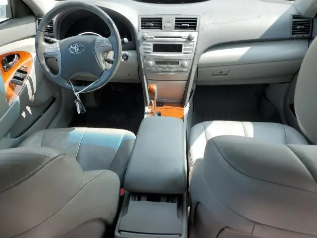 2011 TOYOTA CAMRY SE  