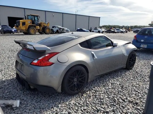 2010 NISSAN 370Z   