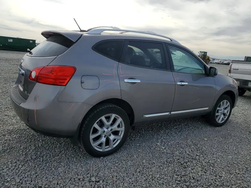 2011 NISSAN ROGUE S  