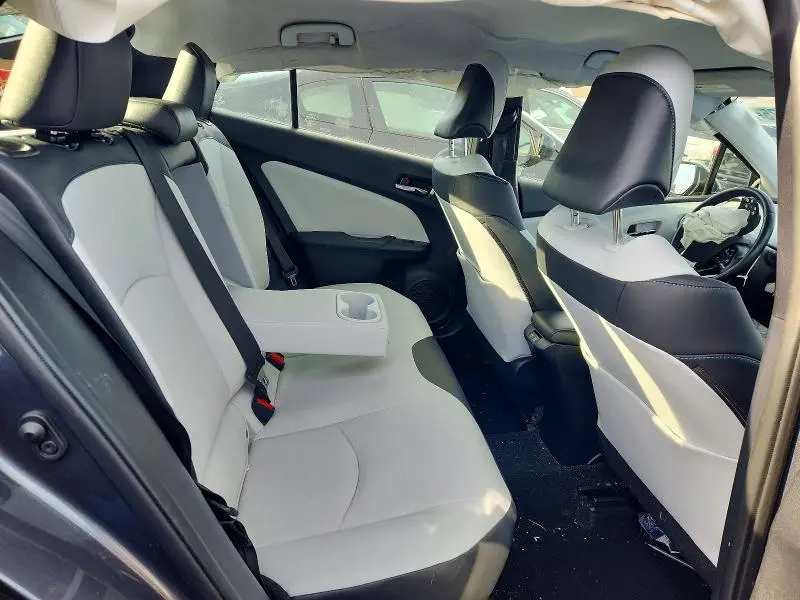 2019 TOYOTA PRIUS XLE AWD-E  
