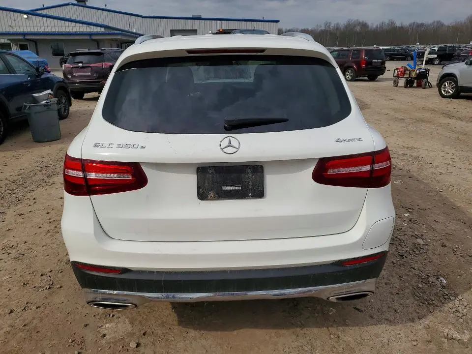 2019 MERCEDES-BENZ GLC 350E  