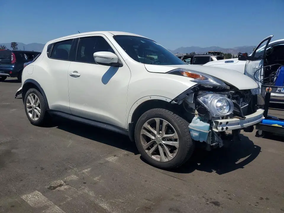 2015 NISSAN JUKE S  