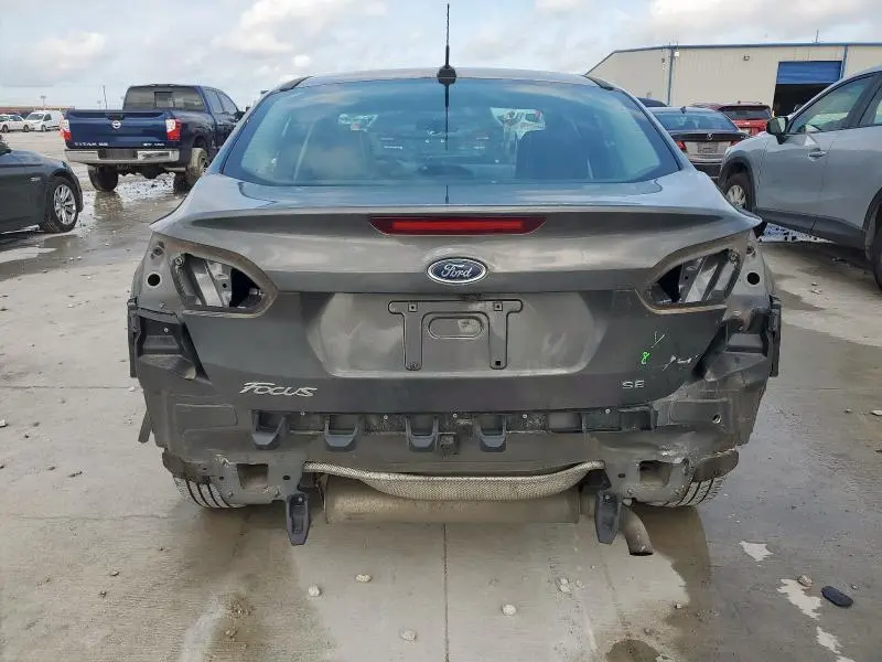 2017 FORD FOCUS SE  