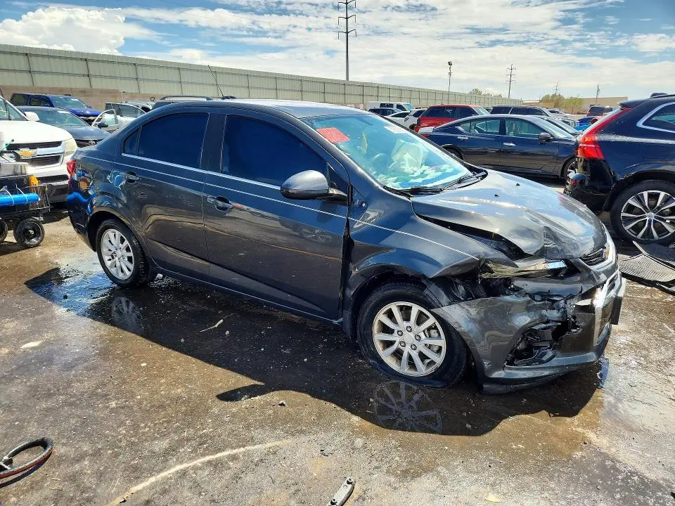 2017 CHEVROLET SONIC LT  