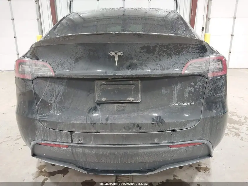 2022 TESLA MODEL Y LONG RANGE DUAL MOTOR ALL-WHEEL DRIVE