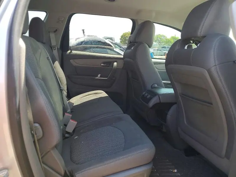 2017 CHEVROLET TRAVERSE LS  