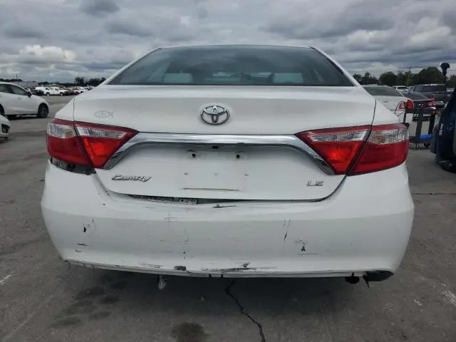 2016 TOYOTA CAMRY LE  