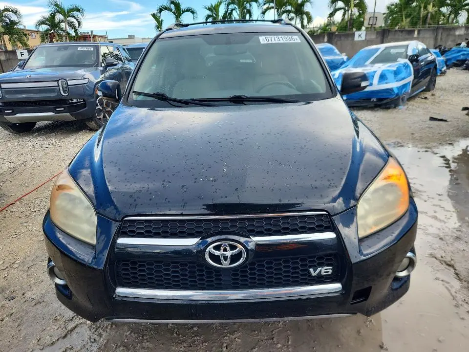 2010 TOYOTA RAV4 LIMITED  