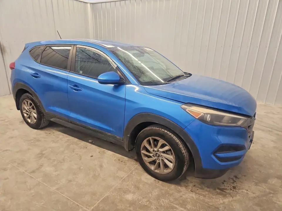2016 HYUNDAI TUCSON SE  