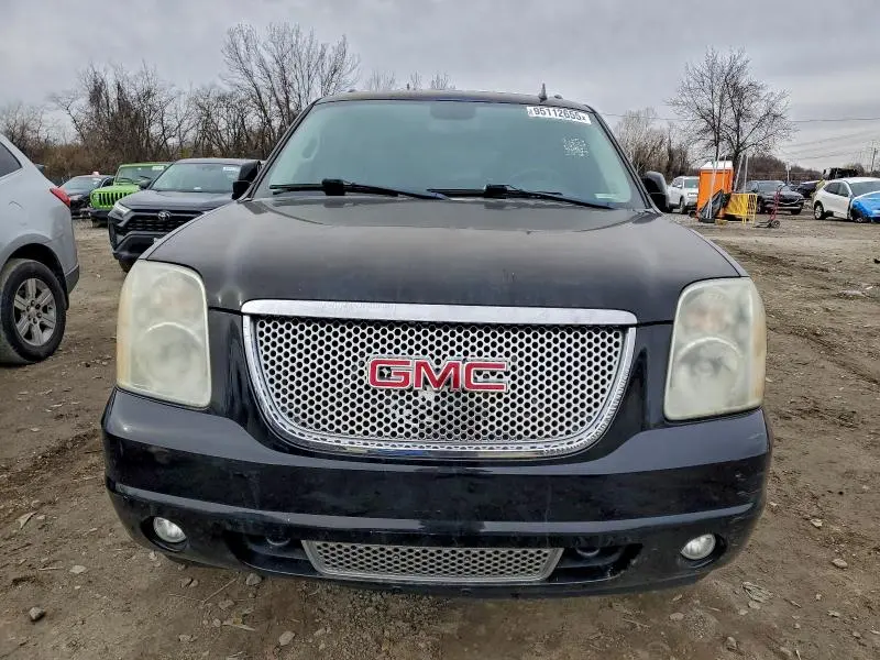 2010 GMC YUKON   