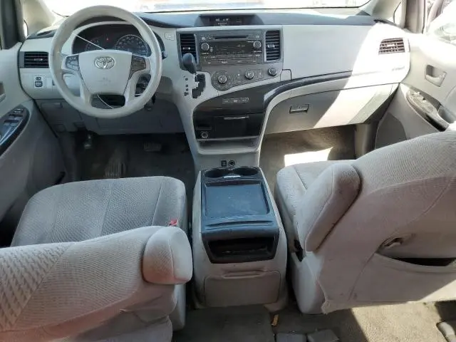 2011 TOYOTA SIENNA LE  