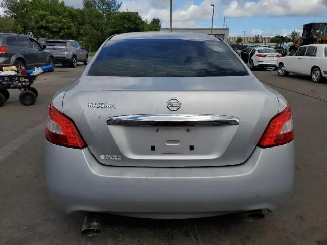2010 NISSAN MAXIMA S  