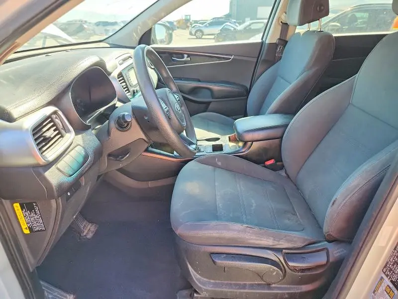 2017 KIA SORENTO LX V6  