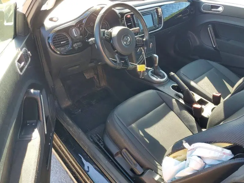 2018 VOLKSWAGEN BEETLE S  