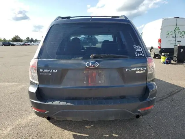 2010 SUBARU FORESTER XS  