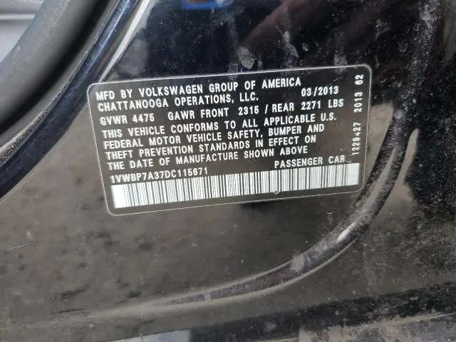 2013 VOLKSWAGEN PASSAT SE